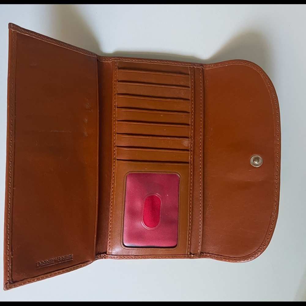 Dooney & Bourke wallet - Picture 2 of 4